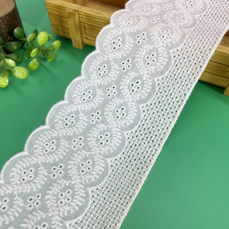 Hollow accessories cotton embroidery lace material is suitable for any DIY clothing curtain neckline decoration is very beautifu