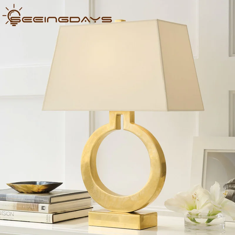 

36x56cm Golden Light Luxury Table Lamp Creative Bedroom Bedside Lamp Modern Simple Personality American Country Vintage Ornament