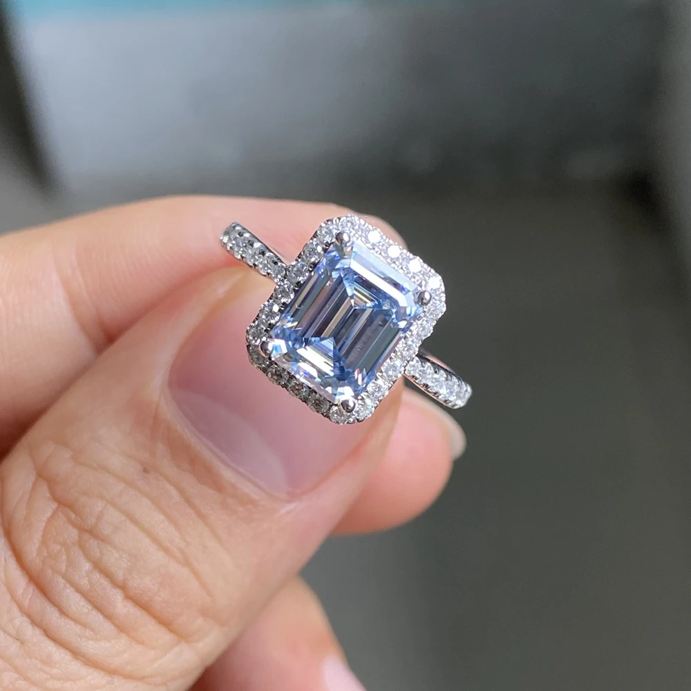 18K White 3 Carat Blue Color Syntetic Moissanite Baguette Cut Diamond Gemstone Engagement Ring For Fiancee