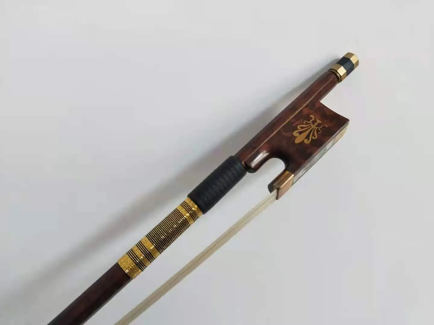 Snakewood Violin Bow 4/4 with  Carved Flower Frog with White Horse Hair