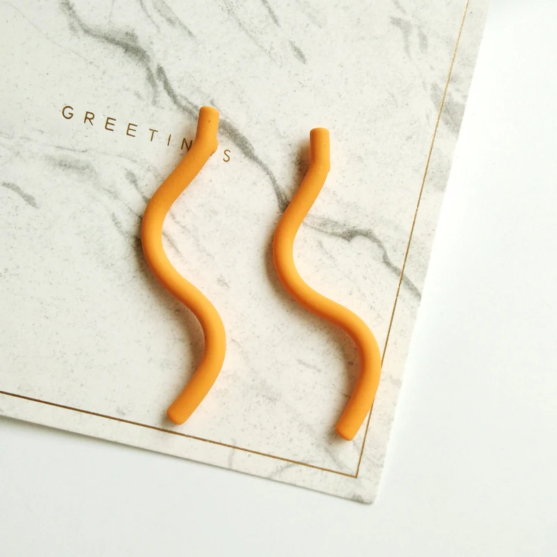 South Korean women earrings bending irregular shape earrings contracted geometric delicate earrings earrings for women