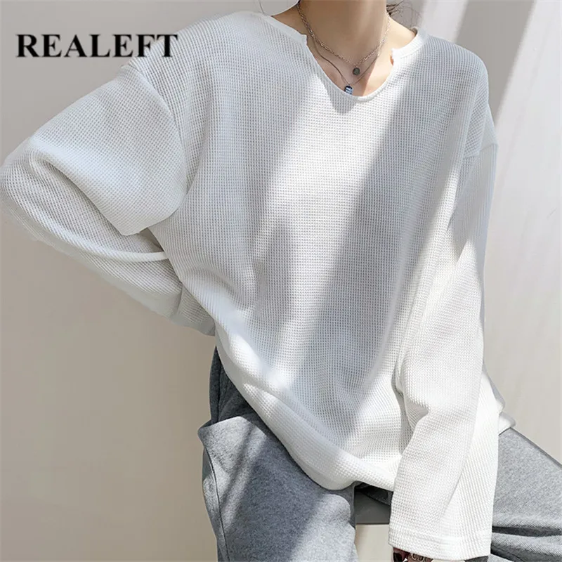 

REALEFT Autumn Women's T-Shirts 2021 New Korean Style Long Sleeve V Neck Basic Casual Shirts Female Solid Color Tops Pullovers