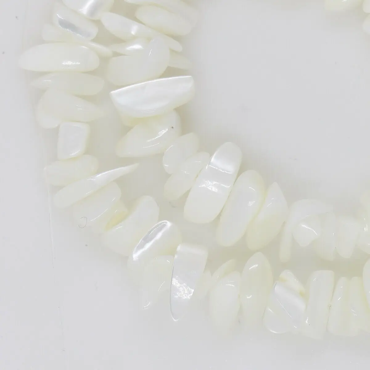 7-9mm Assorted Natural Sea Shell White Mother of Pearl Loose Beads 15“ long