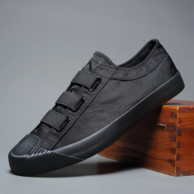

Men's Canvas Shoes Male Spring And Autumn Period Men Cloth Shoes A Pedal Lazy Joker Tide Sneakers Shoes