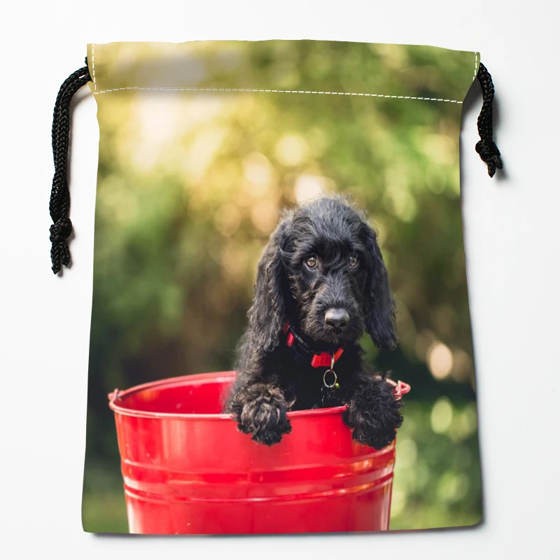 New Arrival Newfoundland DOG Drawstring Bags Print 18X22CM Soft Satin Fabric Resuable Storage Storage Clothes Bag Shoes Bags