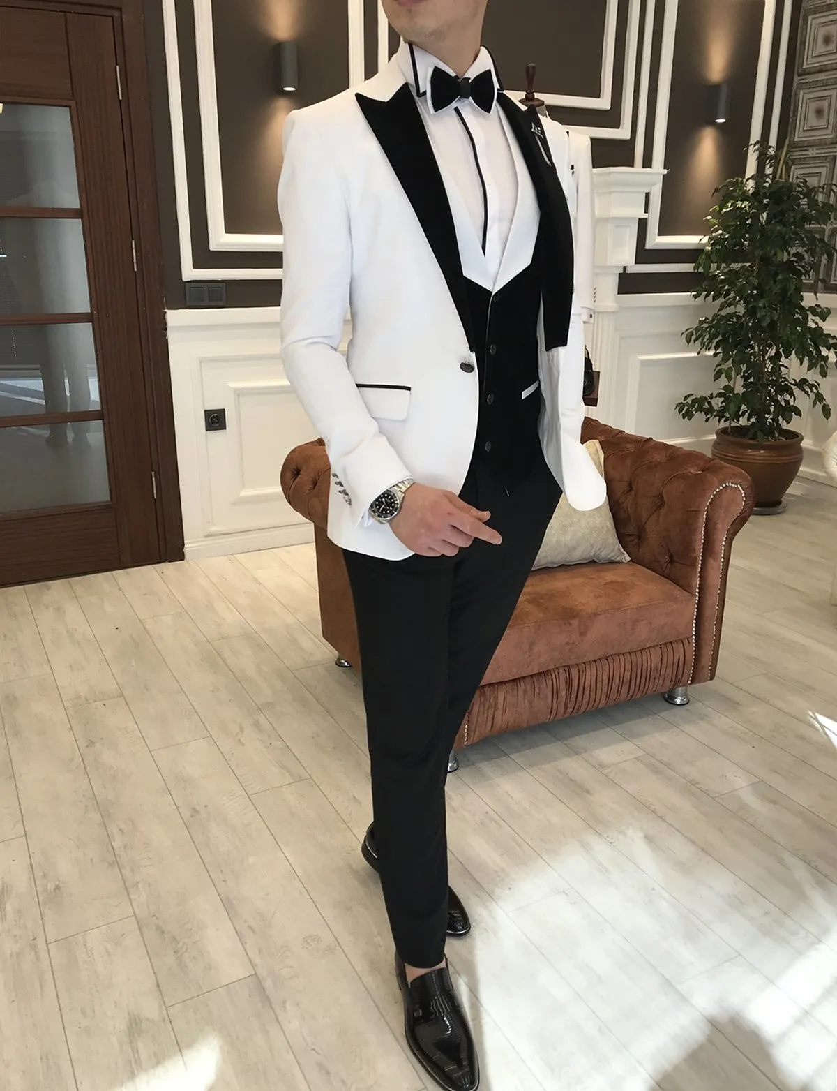 

JELTONEWIN White Men Suit Slim Fit 3 Piece Tuxedo Prom Wedding Suits Custom Made Groom Party Blazer Terno Masculino Bridegroom