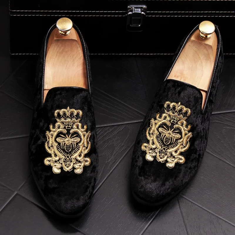 NEW Men\'s velvet loafers, embroidered bees Casual British Dress Shoes Men\'s Flats Wedding and Party Shoes b8