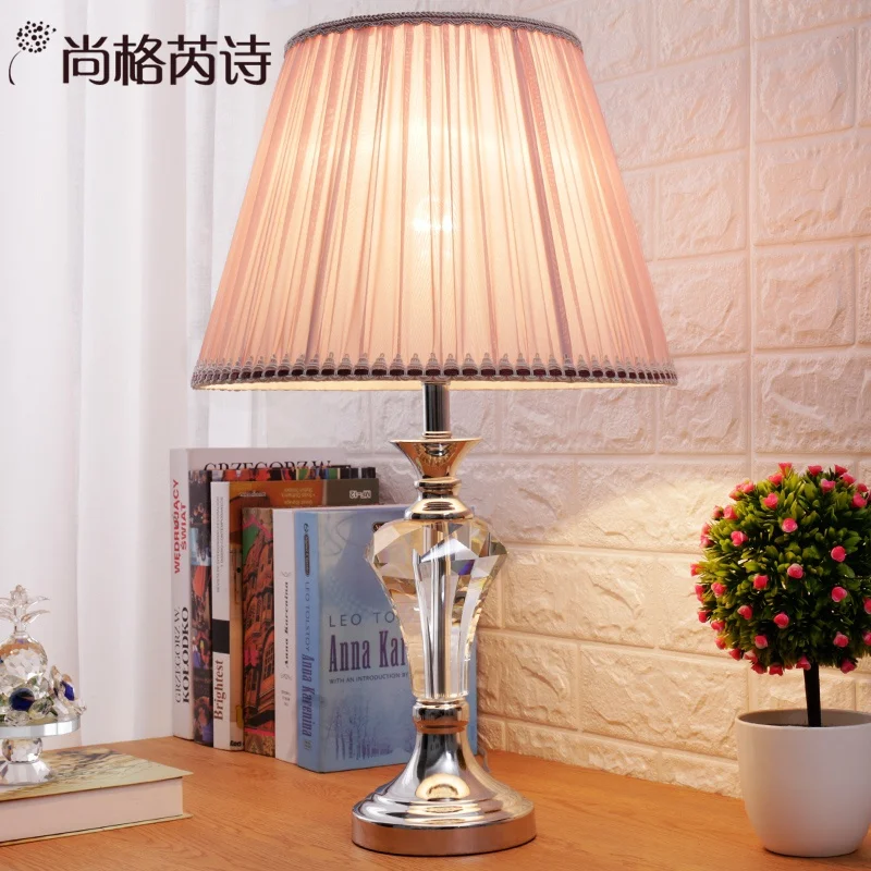 Creative Romantic Pink Crystal Lamp Princess Marriage Room Table Lamps for Bedroom and Living Room Red Warm Inns LED