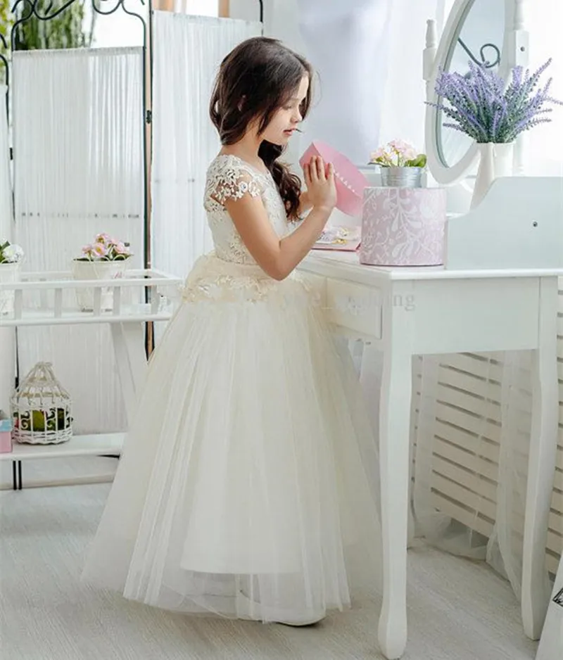 คลาสสิก Tulle ดอกไม้ชุดเด็กผู้หญิงลูกไม้ Appliques ยาวสำหรับงานแต่งงานวันเกิด Ball ชุด First Holy Communion ชุด