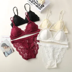 Women Floral Lace Triangle Bra and Panties Set Wireless V Neck Bralette Embroidery Lace Underwear Set Ladies Sexy Lingerie Set