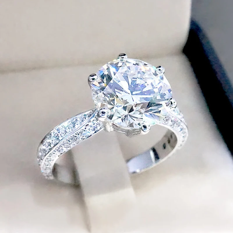 Huitan Classic 6 Claws Cubic Zirconia Pierścionki dla kobiet Brilliant CZ Stone Ponadczasowy styl Biżuteria zaręczynowa Biżuteria Gorąca wyprzedaż