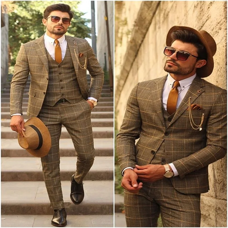 2020 Hot Sale Gray Plaid Leisure British Suits Cotton Blend 3 Piece Peak Lapel Groom Wedding Handsome Two Button Suits