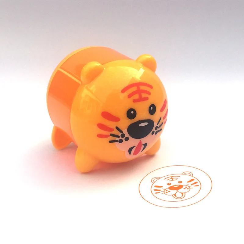 1 pcs Cartoon Animals Stamps Children Toy Kids Seal For Scrapbooking Stamper DIY Cartoon Stamper Toys New Wholesale