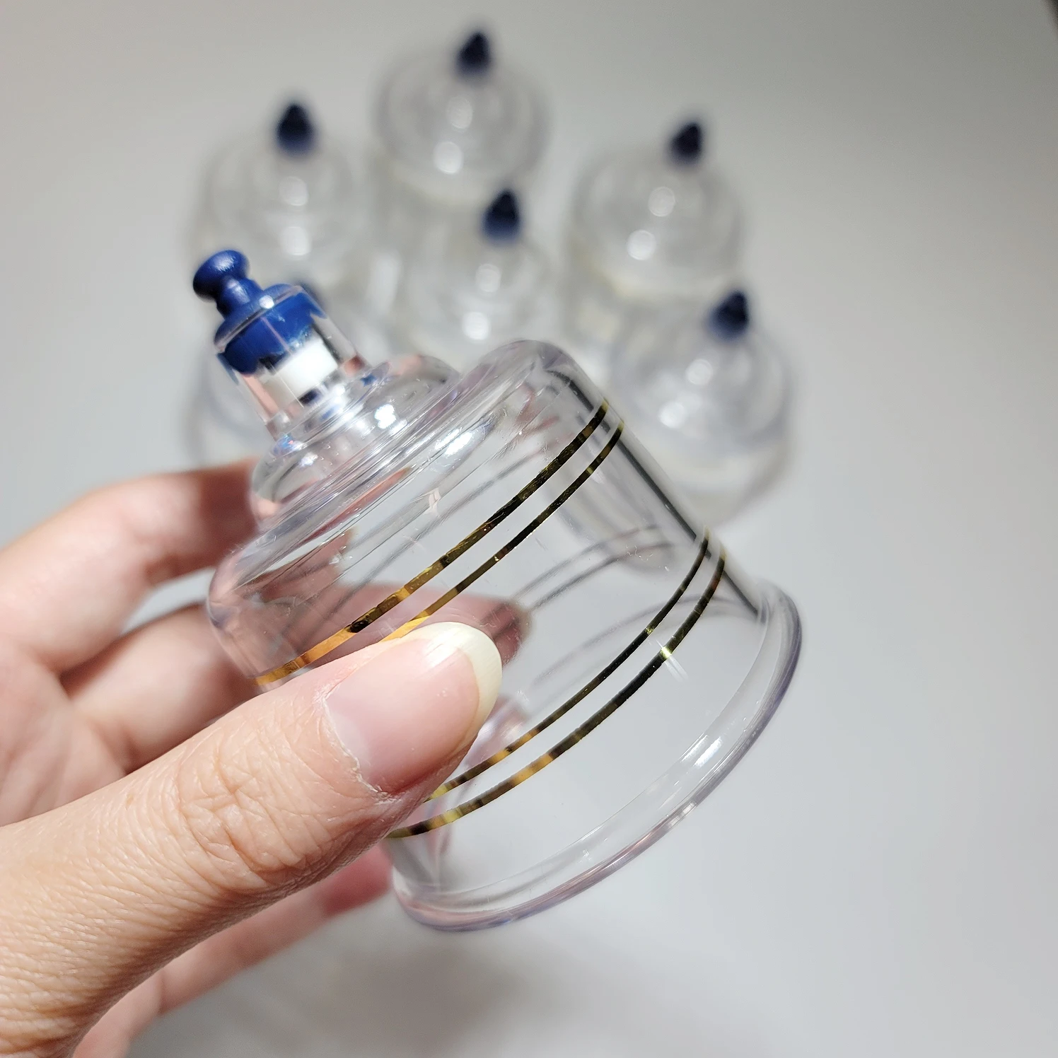 6 Cups Lose Weight Healthcare 6 Round Thickened Plastic Cupping Cup Cupping Therapy Vacuum Suction Cupping with Pump