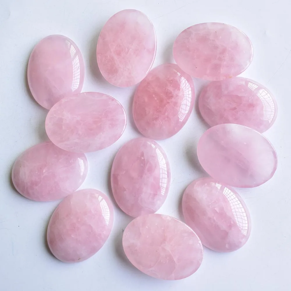 Großhandel mit hochwertigen natürlichen rosa Quarzsteinen, ovalen Cabochon-Perlen für die Schmuckherstellung, kostenloser Versand. – Detail 2