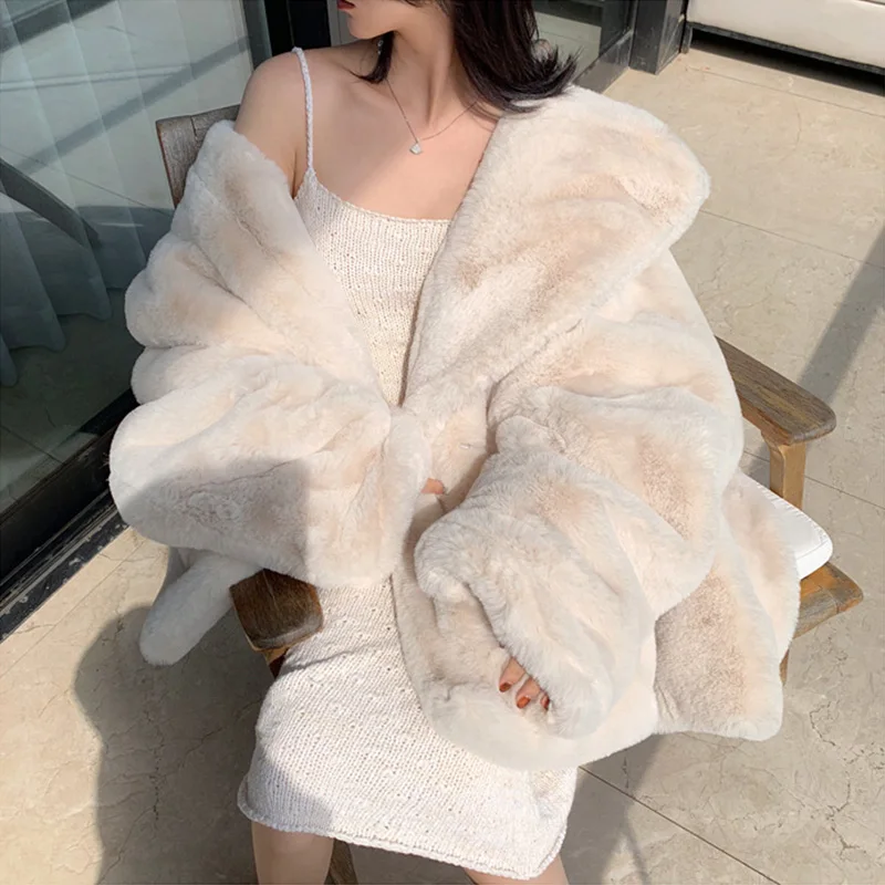 2021ฤดูหนาวใหม่ Faux Fur Coat Elegant หนา Outerwear ยาวกระต่าย Fur Jacket Oversize หลวม Soft Plush เสื้อกันหนาว