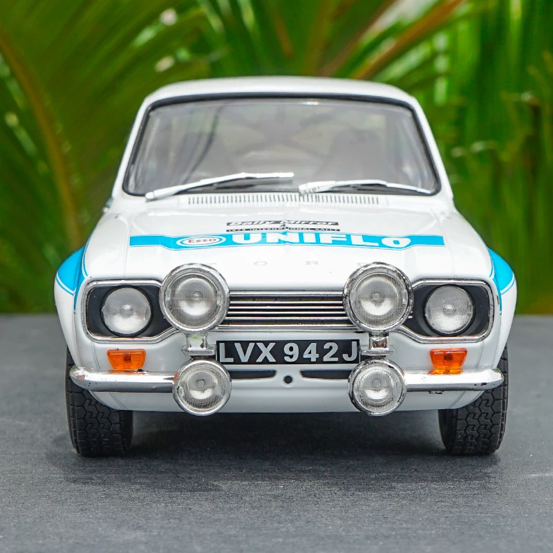

High Classic rare 1:18 Triple9 For d Escort Mk1 Road Car for birthday gift, Christmas gift