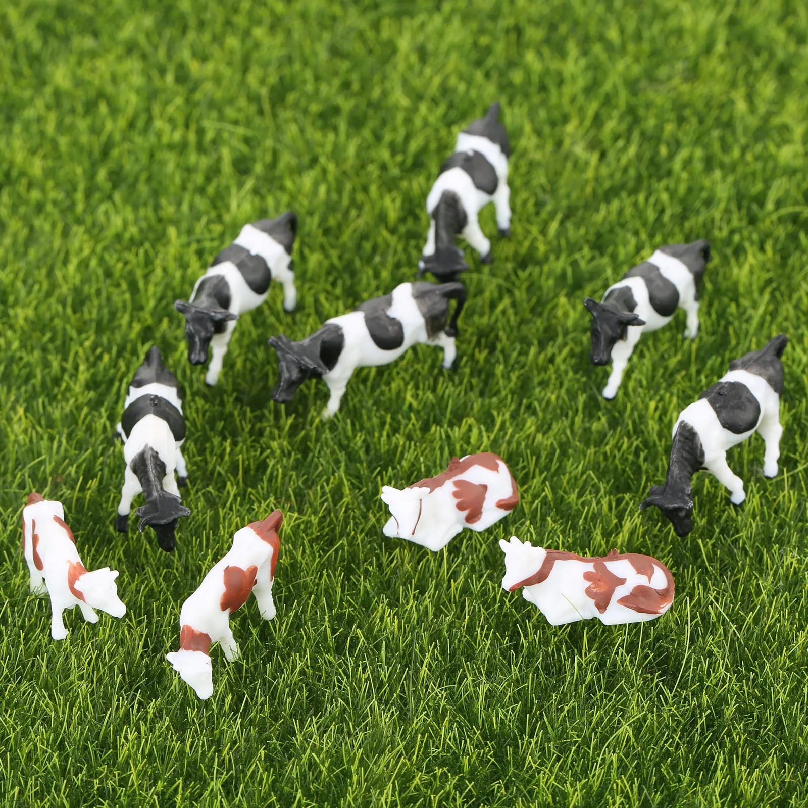 10pcs HO Scale Model Train Building Layout Painted Animal Figures 1:87 Scale Horse 20mm For Train House Model