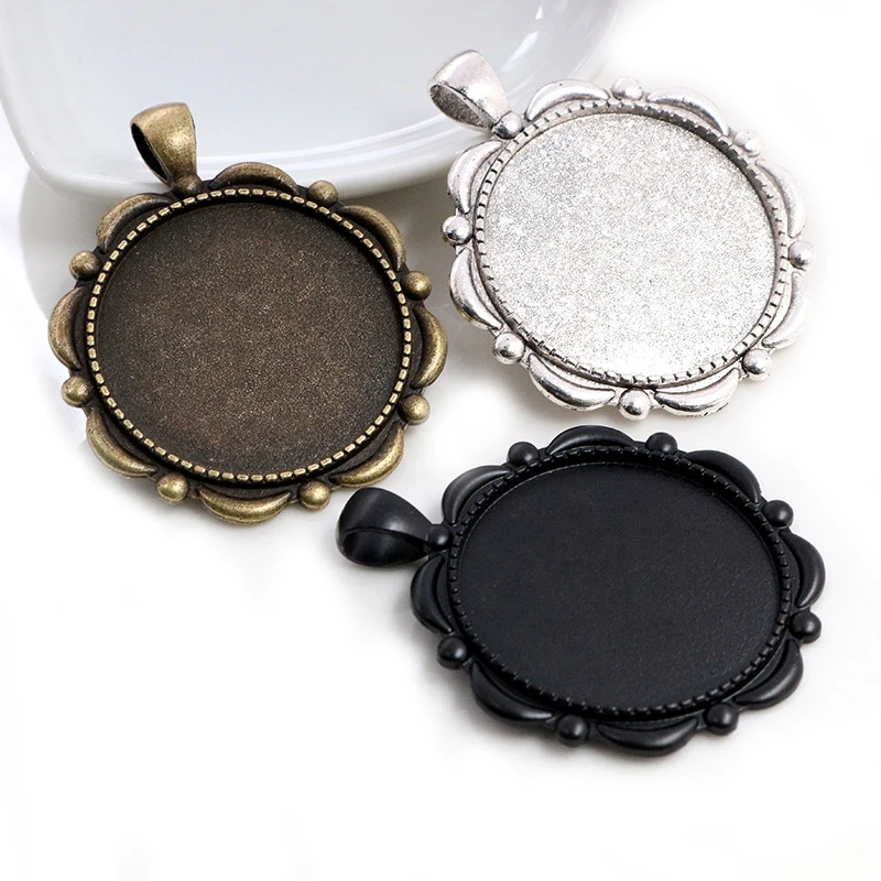 

5pcs 30mm Inner Size Antique Silver Plated Bronze and Black Classic Style Cabochon Base Setting Charms Pendant