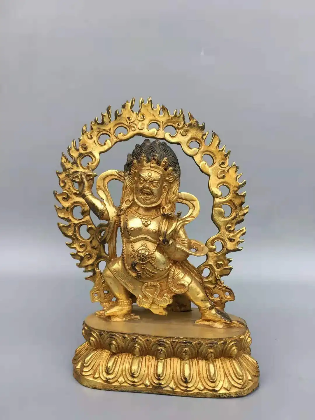 

Rare Old Tibet gilt copper Vigorously king kong buddha statue statue