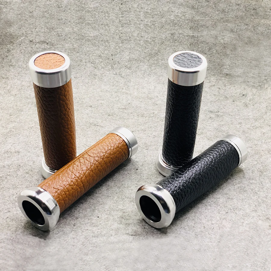 Universal Aluminum Leather Motorcycle Hand Grips 22MM Scooter Motorbike Handlebar grips handledar For Honda Ducati Kawasaki