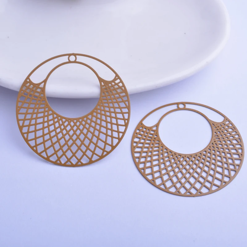 30 Stück AB2897 41mm Filigrane Große Runde Anhänger Kreisförmige Anhänger für DIY Schmuck- und Ohrringherstellung – Detail 9