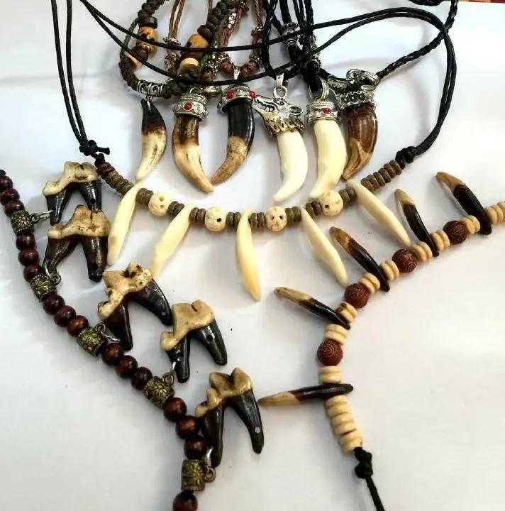 12 PCS Vintage Tribal Classic Unique Men\'s Wolf Tooth Necklace Casual Jewelry