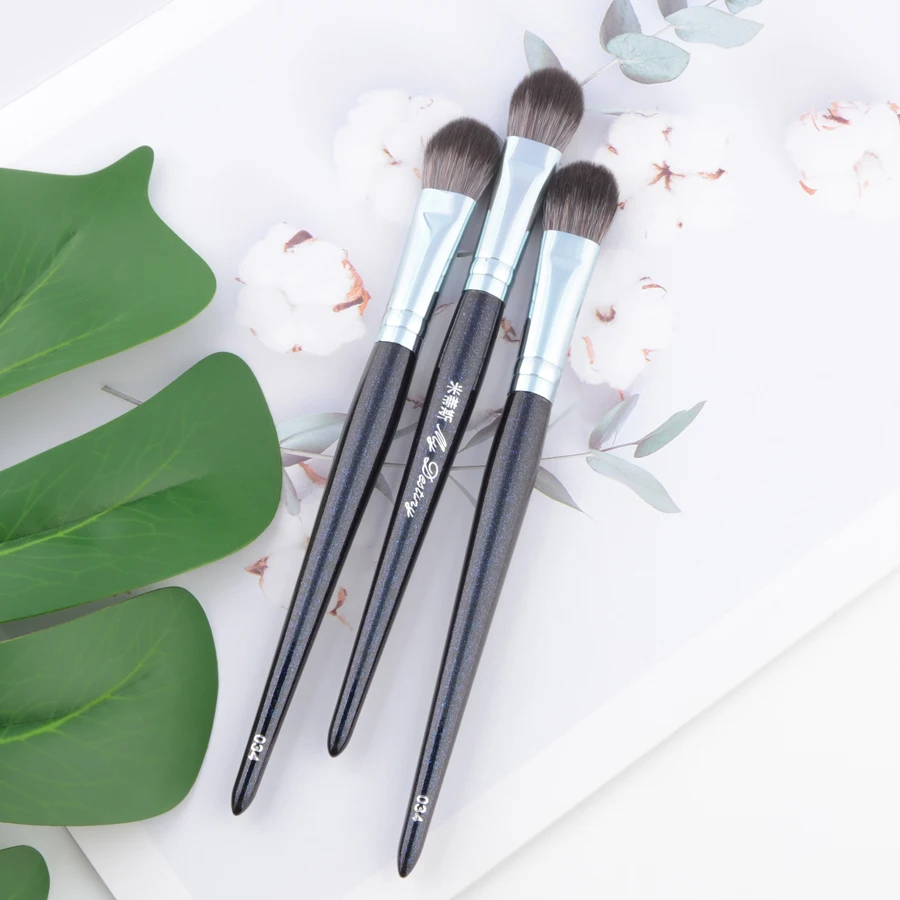 1 piece 034 Precision Highlighter Makeup Brushes Eyeshadow Blending Synthetic hair Wood handle Professional Make up tools