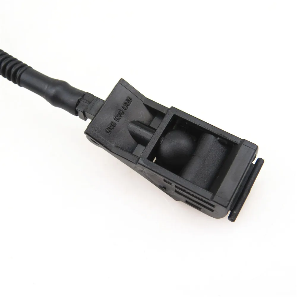 READXT 2pcs Front Windshield Washer Wiper Nozzle Long Sprinkler For Passat B5 Golf 4 MK4 Bora Polo 6RD 955 985 6RD955985