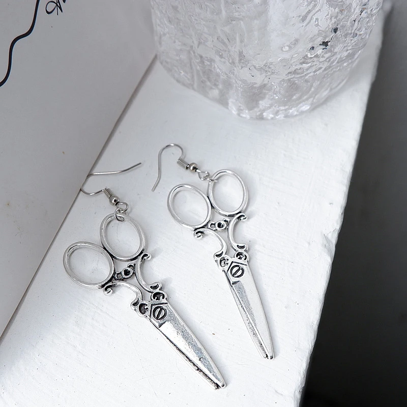 1 Pair Of Modern Earrings Handmade By New Fashion Designers, Punk-Style Scissors Earrings, Women\'S Earrings.