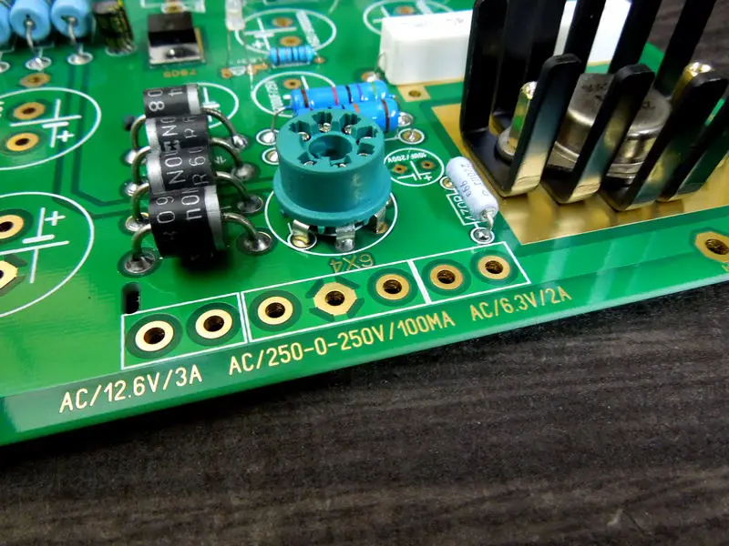 Płytka przedniego stopnia KONDO M77 jest kompatybilna z diagramem obwodów Sing Play Wysokiej klasy zestaw do samodzielnego montażu z zaworem Hi-Fi Tube Phono Pre-Amplifier