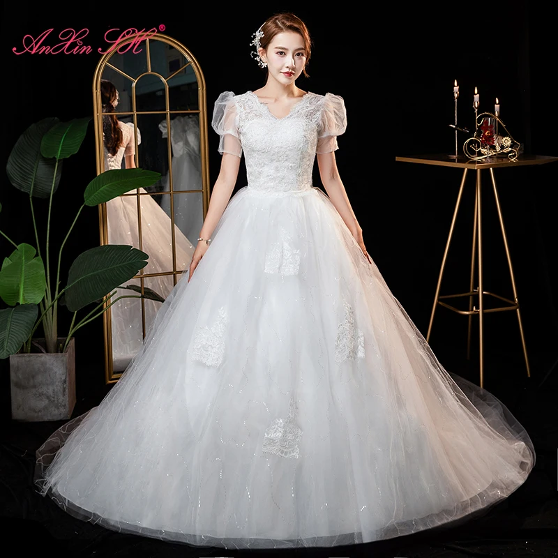 

AnXin SH princess sparkly flower lace white wedding dress party vintage v neck illusion short puff sleeve bride wedding dress