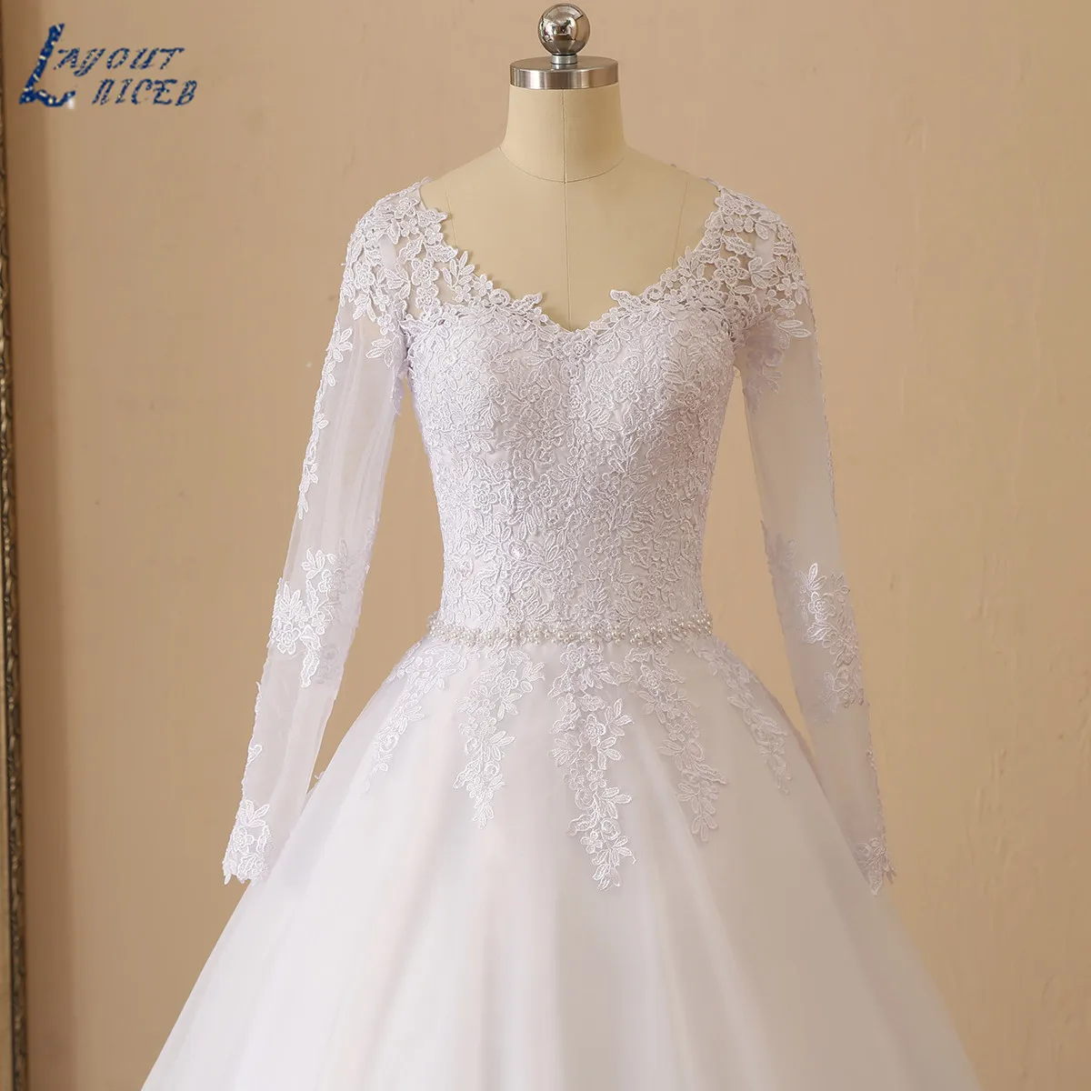 LAYOUT NICEB Robe De Mariee Lace Mangas Compridas Vestido De Noiva Princesa Sexy Ilusão Voltar Vestido De Noiva Apliques V-Neck Tulle Roupa De Mariee Redaço de manga longa vestido de noiva princesa ilusão sensual no ve