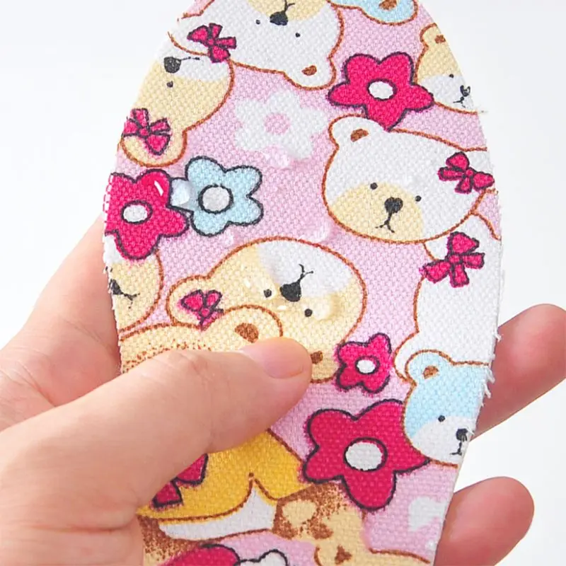 Bambini Scarpe Pad Taglio Formato Libero di Massaggio Cuscino In Lattice EVA Ultralight Cuscinetti Morbidi Per Bambini Soletta Del Fumetto Sveglio Della Protezione Traspirante Ins