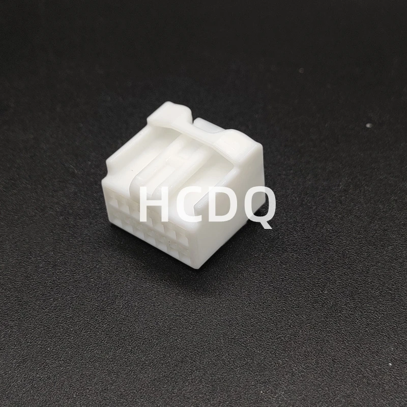 The original  90980-11911 14PIN Female  automobile connector plug shell and connector are supplied from stock