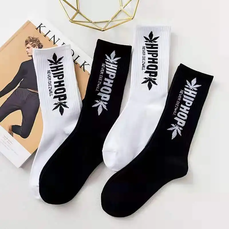 5 pairs Maple Leaf Tide Brand Men's Tube Socks Skateboard Black and White Street Hip Hop Basketball letter Socks