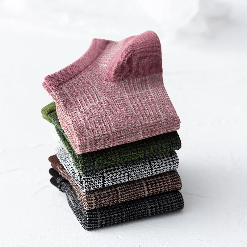 Spring And Summer The New Women Fashion Cotton Lattice Color Matching Socks Female Retro Short Heel Breathable Socks