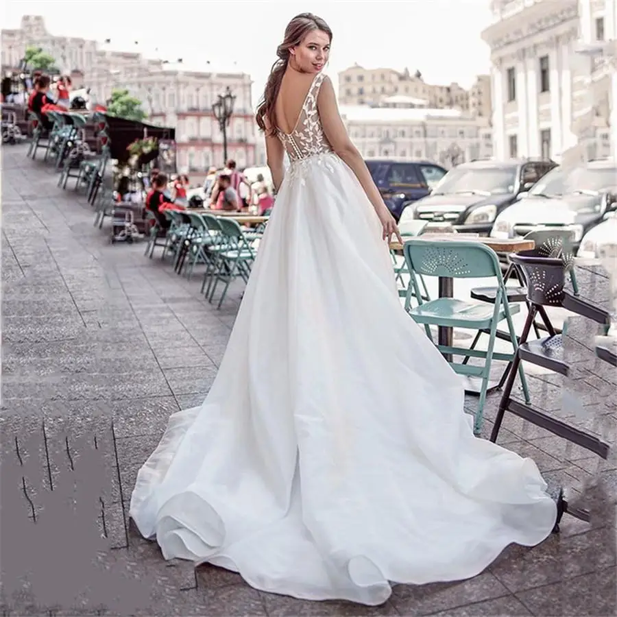 Vestidos De novia De encaje con cuello en V, traje De novia De línea a De tul a medida, manga larga y corta, traje De boda Simple De primavera y playa, 2021