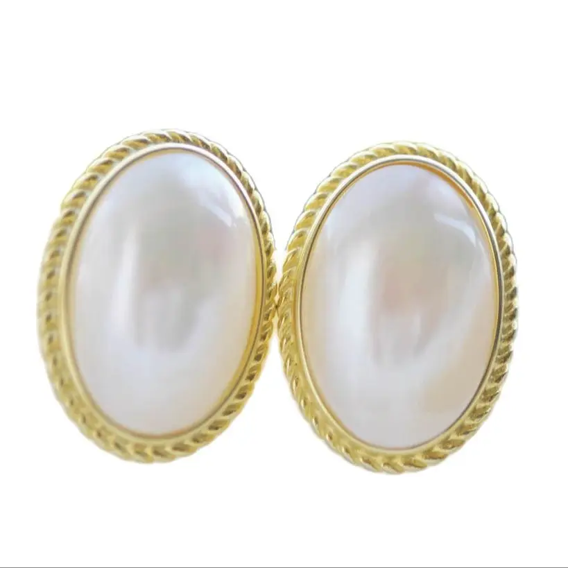 

MTC·STAR Z11106 24mm White Egg-Hemisphere Mabe Pearl Stud Earring Plating 925silver