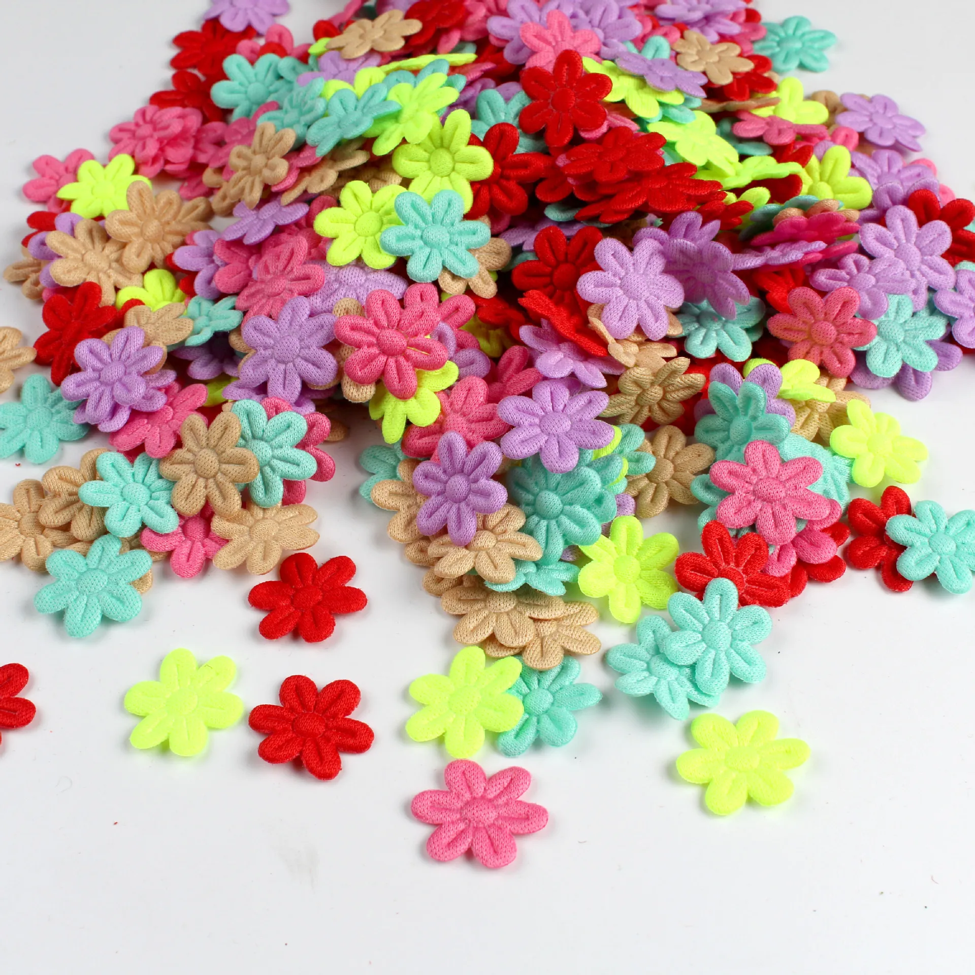 100pcs Five-petal Flower Embossed Children's Hair Accessories Hairpin Jewelry Small Flowers Accessories Material Cloth Stickers