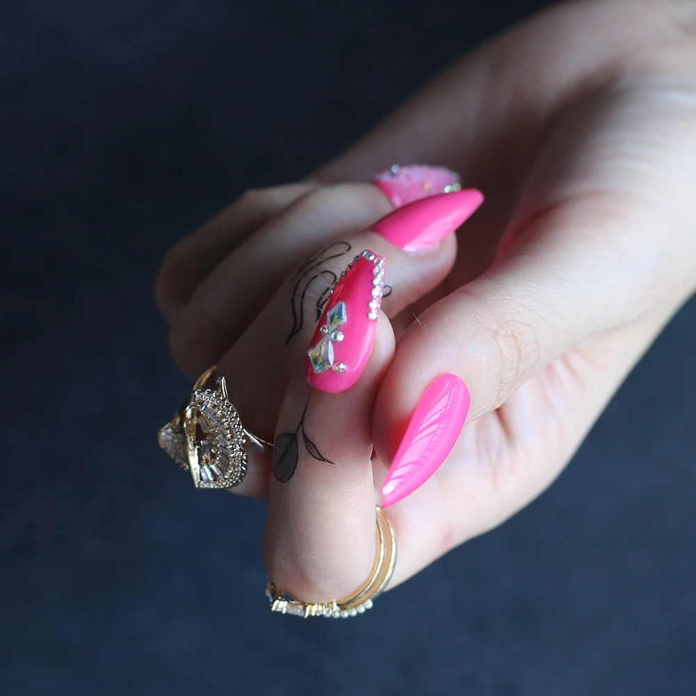 Fake Nail Tips Baby pink New fake nails ruby Rhinestone design Lovely with box Gifts for girlfriends False nails coffin