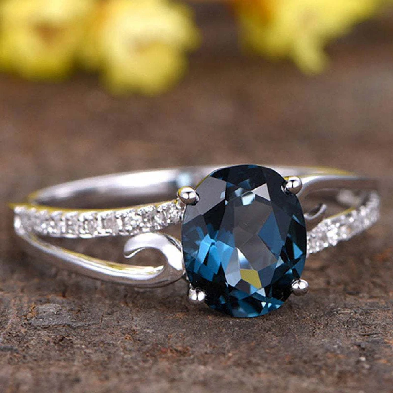 Trendy Rings for Women 925 Silver Jewelry Oval Shape Sapphire Zircon Gemstone Finger Ring Wedding Promise Party Gift Accessories