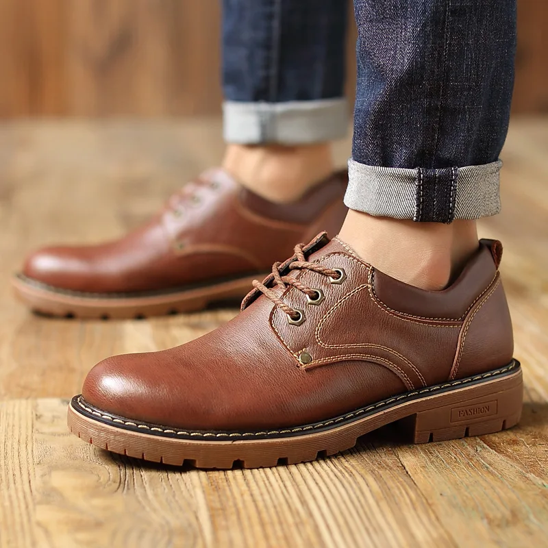 2023 Autumn New Men Leather Shoes Brogue Casual safety shoes Men Genuine Leather Shoes Work Business Casual Sneakers