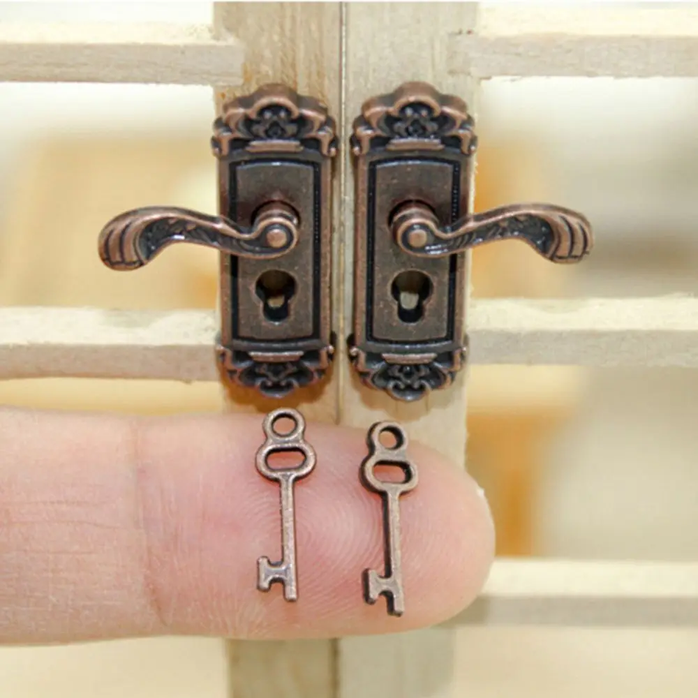 1/12 Scale Dollhouse Miniature Door Lock Key Set Brass Knobs Vintage Miniature Door Handles Fairy Mini Door DIY Accessories