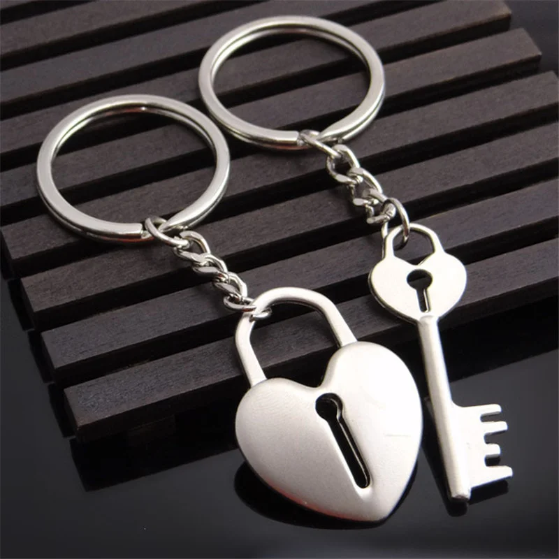 2Pcs/set Love Lock Heart Keyring Couple Keychain Key Ring New Fashion Valentine's Day Wedding Gift for friends