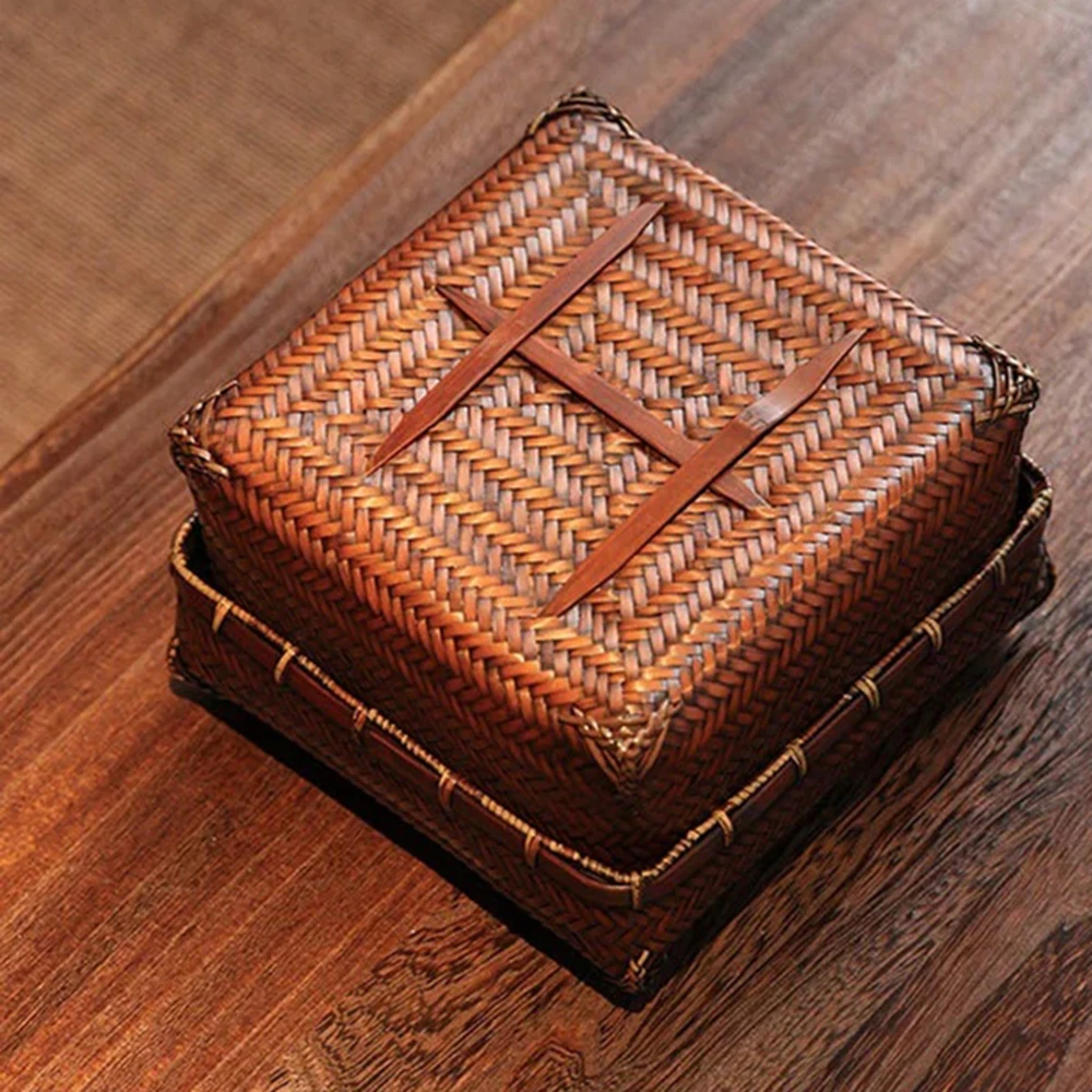 Bamboo woven tea set storage box hand-knitted Japanese-style portable carrying box to organize teacup storage Kung fu tea set