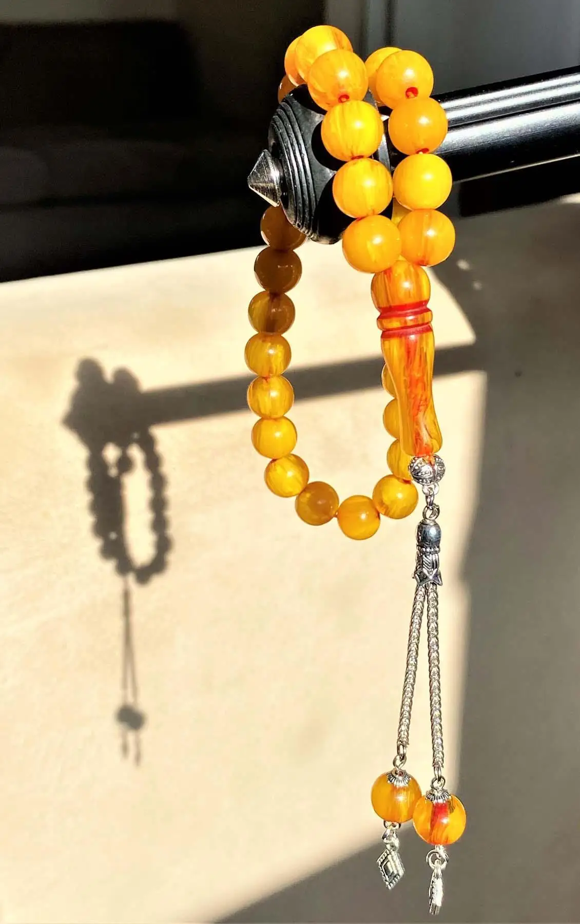 Hand Work Lathe Tortoiseshell Baga Press Powder Amber Prayer Beads Sphere Round Cut Yellow Color Metal Tassels