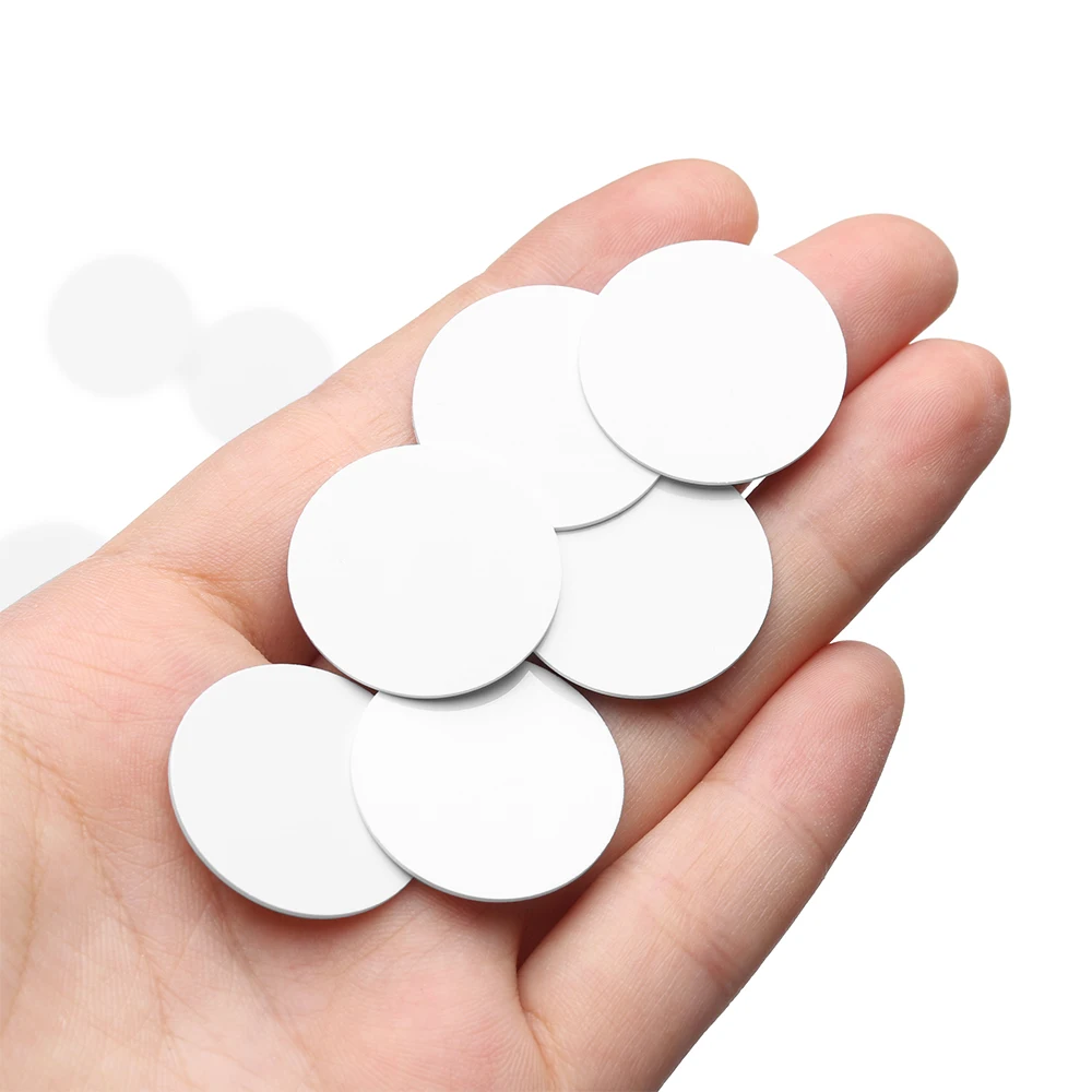 5Pcs Universele Ntag 215 Nfc Tag Mini Ronde Key Tags Sleutelhanger Sample Patrol Rfid Tag Nfc Telefoon Chip Elektronische card Tag