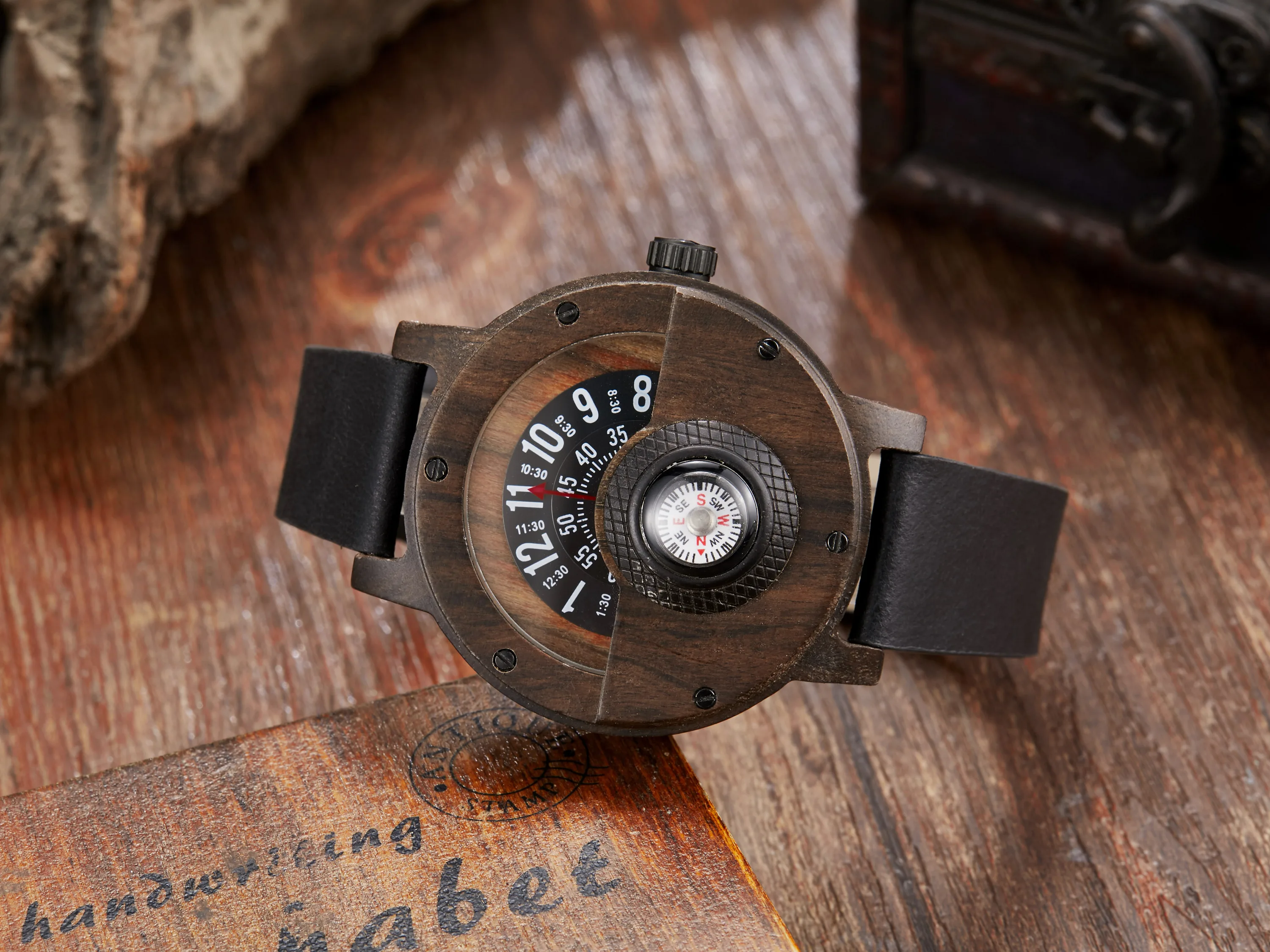 Wooden Watch Men Unique Compass Turntable Number Design Mens Brown Wood Leather Band Creative Natural Wood Wrist Watches Relogio