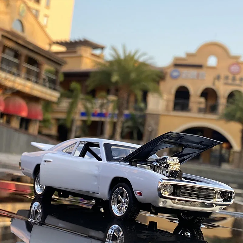 1:32 Dodge Charger Alloy Sports Car Model Diecasts & Toy Metal Muscle Car Model Simulation Sound Light Collection Kids Toy Gift